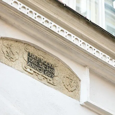 Old Town - Demini Апартаменти