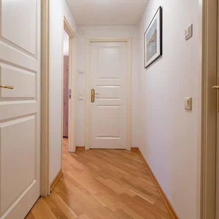 Apartment Old Town - Demini *